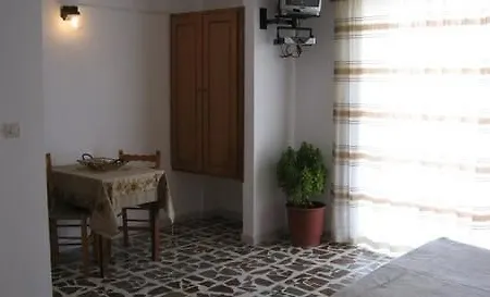 Appartement Vasilis 2 *